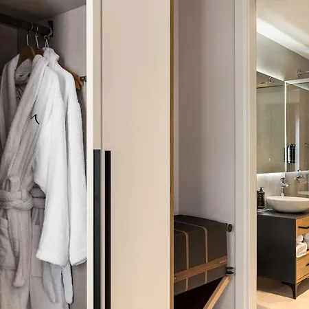 Mercure Hotel 4*