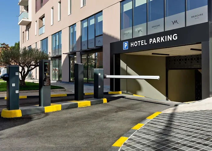 Mercure מלון טיראנה