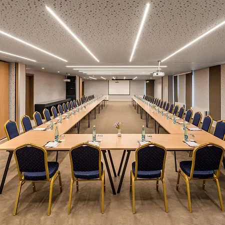 Mercure Tirana
