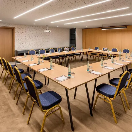 Mercure Tirana