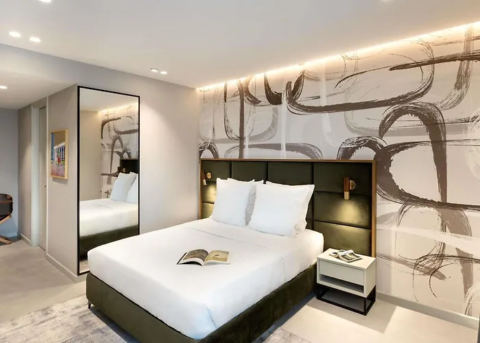 Отель Mercure 4*