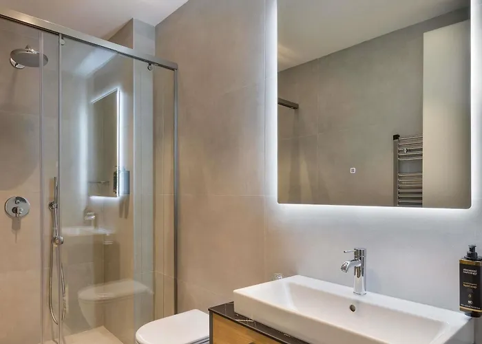 Mercure 4* Тирана